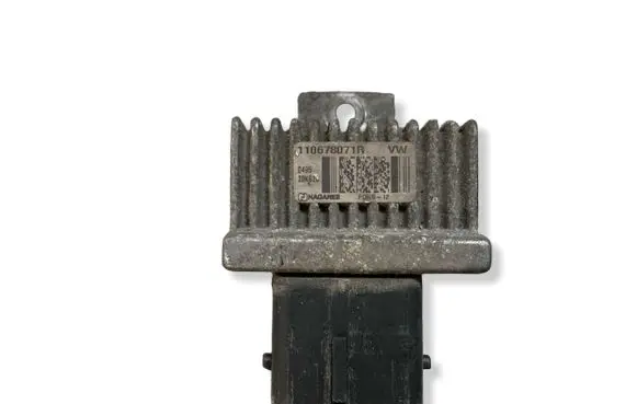 Renault Master III Glow plug pre-heat relay 110678071R PDR812
