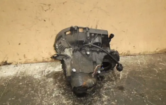Renault Thalia I Manual 4 speed gearbox JB3971