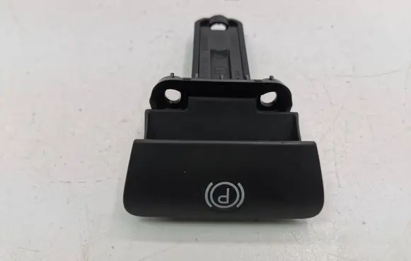 Volvo XC90 Hand brake release handle 8683963 1284