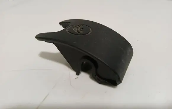 Audi A3 S3 8P ISOFIX cover 8P0887187