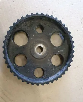 Volkswagen Golf II Fuel pump gear (pulley) 068130111B