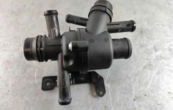 Jaguar F-Pace Thermostat T2H19195