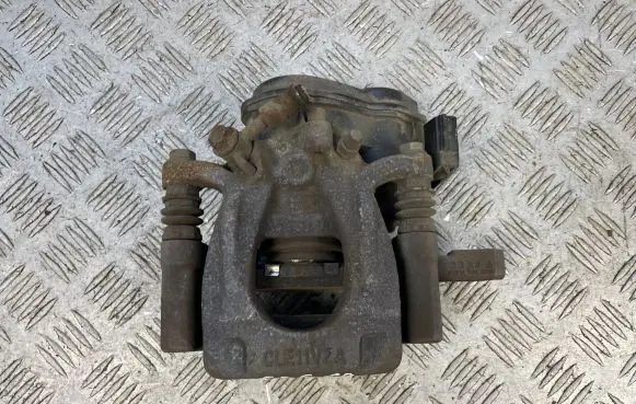 Nissan Leaf II (ZE1) Rear brake caliper 440005SA0A