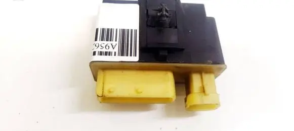 Peugeot 308 Glow plug pre-heat relay 9662570880 018010953