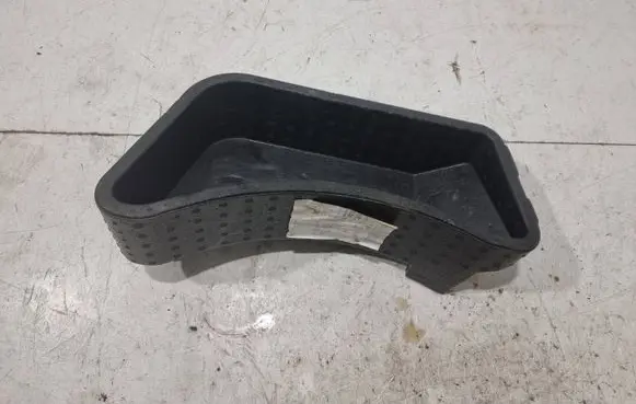 Volkswagen Touareg II Tool box 7P6863220