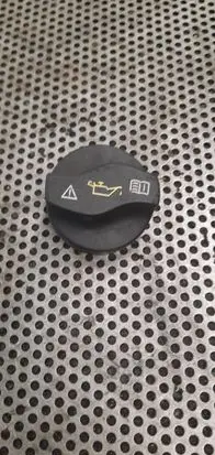 Mercedes-Benz Sprinter W906 Oil filler cap A0000101385