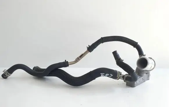 Toyota RAV 4 (XA50) Engine coolant pipe/hose
