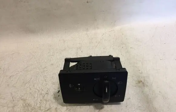 Ford Focus Light switch 498610