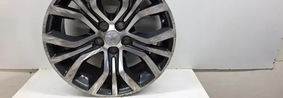 Mitsubishi Outlander R18 alloy rim 