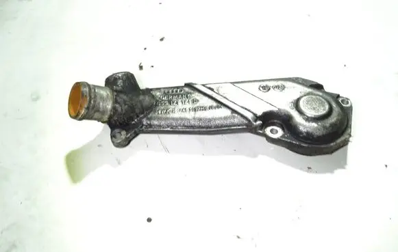 Audi A6 S6 C5 4B Thermostat housing 059121121D