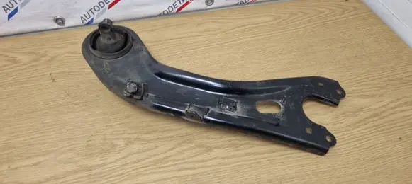 Hyundai i40 Rear upper control arm/wishbone 