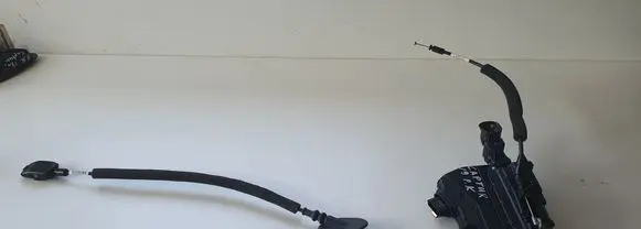 Renault Captur II Front door lock