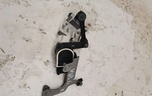 Rear air suspension level height sensor