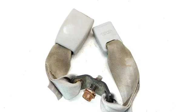 Hyundai Sonata Rear seatbelt buckle