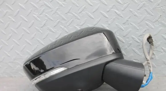 Front door electric wing mirror