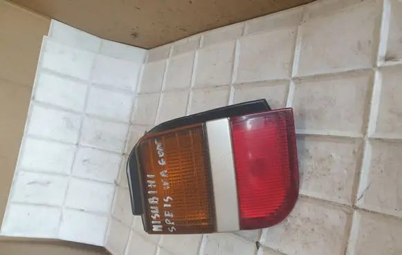 Mitsubishi Space Wagon Rear/tail lights 0431536