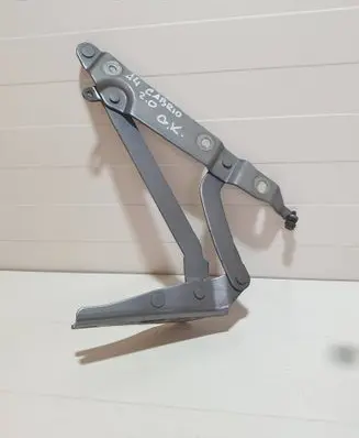 Audi A4 S4 B7 8E 8H Tailgate/trunk/boot hinge 8H0827301B