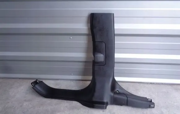 Jeep Renegade Front door card panel trim