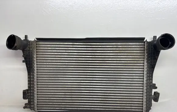 Volkswagen PASSAT B6 Intercooler radiator 3C0145805G L3398000
