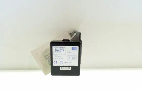 Toyota Corolla Verso AR10 Door control unit/module 897410F010