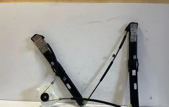 Volkswagen T-Roc Front window lifting mechanism without motor 2GA837461F