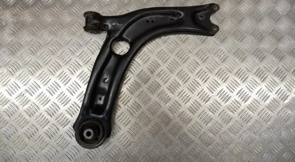 Volkswagen Tiguan Front lower control arm/wishbone 3Q0407154B