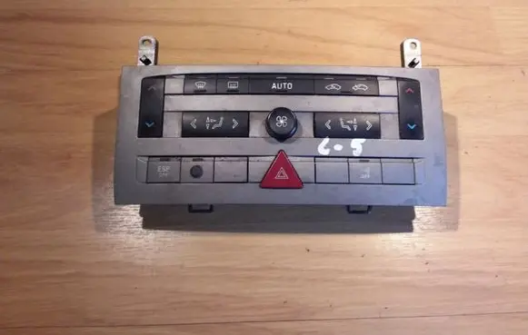 Citroen C5 Climate control unit 96573328