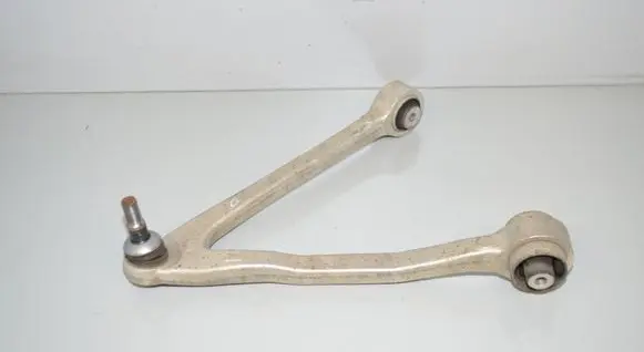 BMW i3 Front lower control arm/wishbone 6863740 31106863740