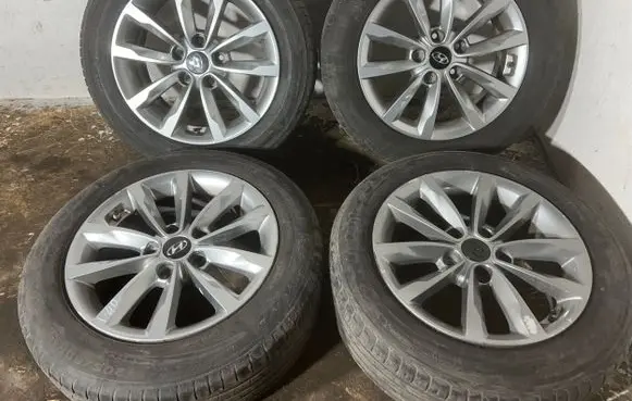 R16 alloy rim