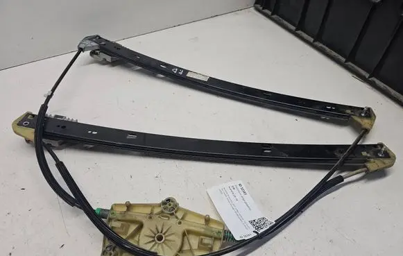 Audi Q7 4L Front window lifting mechanism without motor 