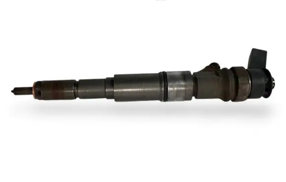 BMW 5 E60 E61 Fuel injector 7794652