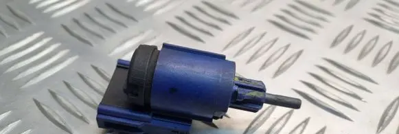 Volkswagen Golf IV Brake pedal sensor switch 1J0927189