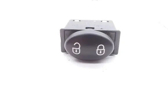 Rover 75 Central locking switch button YUF000360