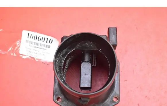 Skoda Octavia Mk1 (1U) Mass air flow meter 06A906461B