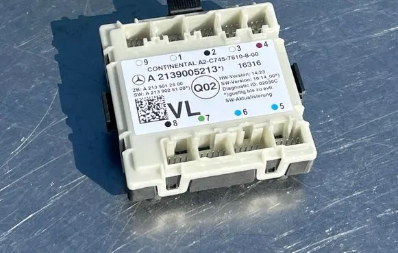 Mercedes-Benz E W213 Door control unit/module 2139005213 A2139012500 A2139005213