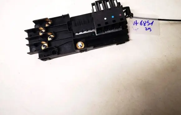 Mercedes-Benz E W211 Fuse box set 2115452301
