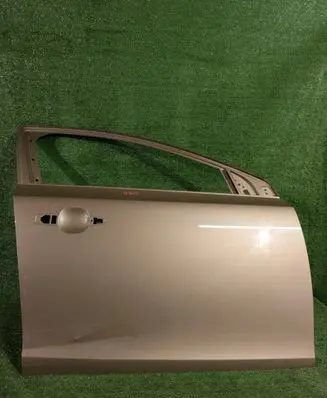 Volvo V40 Front door 