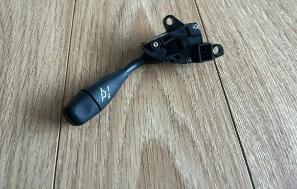 Mercedes-Benz CLK A209 C209 Steering wheel adjustment handle/lever A0005453522