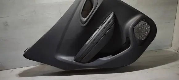 Renault Kadjar Coupe rear side trim panel 829A11869R