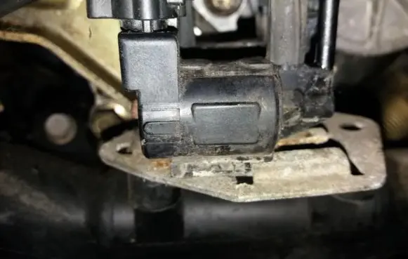 Mazda 626 Turbo solenoid valve K5T44090