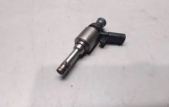 Fuel injector