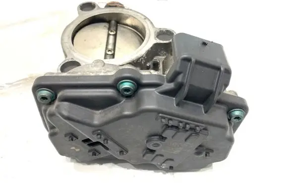 BMW X1 F48 F49 Engine shut-off valve 7618838