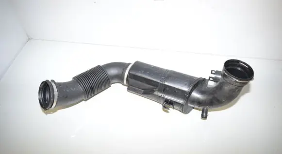 BMW 2 F45 Air intake duct part 7619268 13717619268