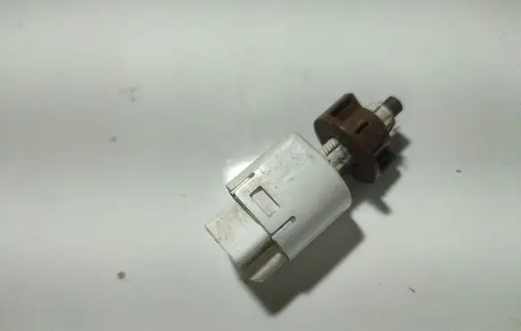Fiat Sedici Brake pedal sensor switch