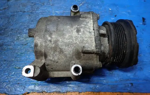 Ford Fiesta Air conditioning (A/C) compressor (pump) 6S6H19D629AB 2008APR14