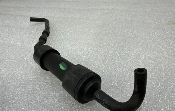 Volkswagen PASSAT B6 Vacuum air tank 03G129808C 03g131051ek