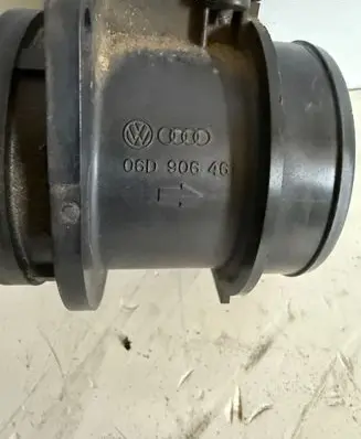 Audi A4 S4 B7 8E 8H Mass air flow meter 06D906461