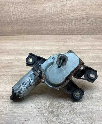 Volkswagen PASSAT B7 Rear door window regulator motor 3C9955711A 53032812