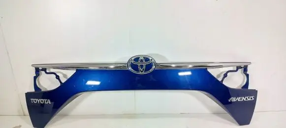 Toyota Avensis T270 Trunk/boot trim cover 7681105140