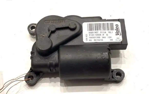 Volkswagen Golf VII Air flap motor/actuator 5Q0907511A